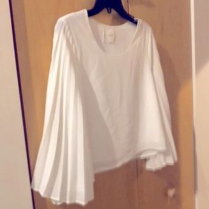 Line & Dot flowy blouse